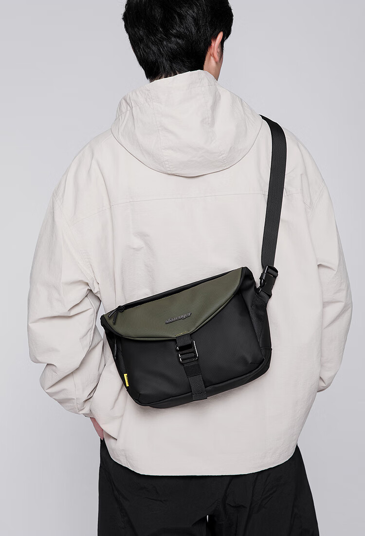 Slazenger Trendy Leather Functional Contrasting Color Men's Small Bag Fashionable Shoulder Crossbody Bag Lightweight Sports Messenger Bag for Men, Black And Gree 9