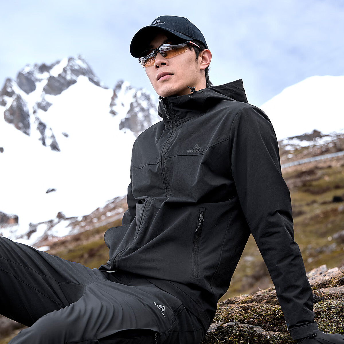 Pioneer Camp Sea Lion Soft Shell Jacket for Men, Spring And Summer Windproof Quick-Dry Breathable Jacket, Outdoor Hiking Mountaineering Sports Running Hooded Coat