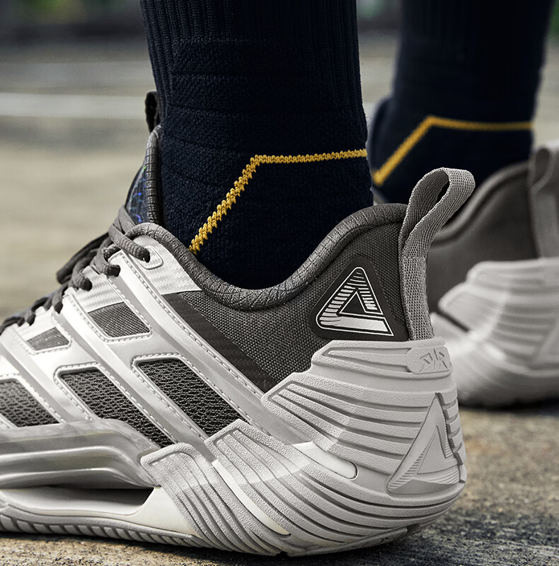 PEAK Taijiyanwu 2.0 Basketball Shoes for Men, Outdoor Performance Sports Shoes, Shock-Absorbing And Wear-Resistant Competition Sneakers DA510001 34