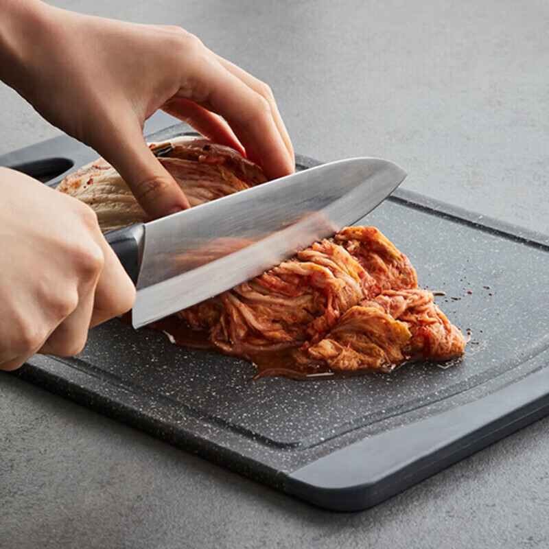 LOCK&LOCK Antibacterial, Mold-Resistant, Non-Slip Double-Sided Plastic Cutting Board for Home Use, Spill-Proof Chopping Board, Rolling Pin Fruit Cutting Board, Black Large Size