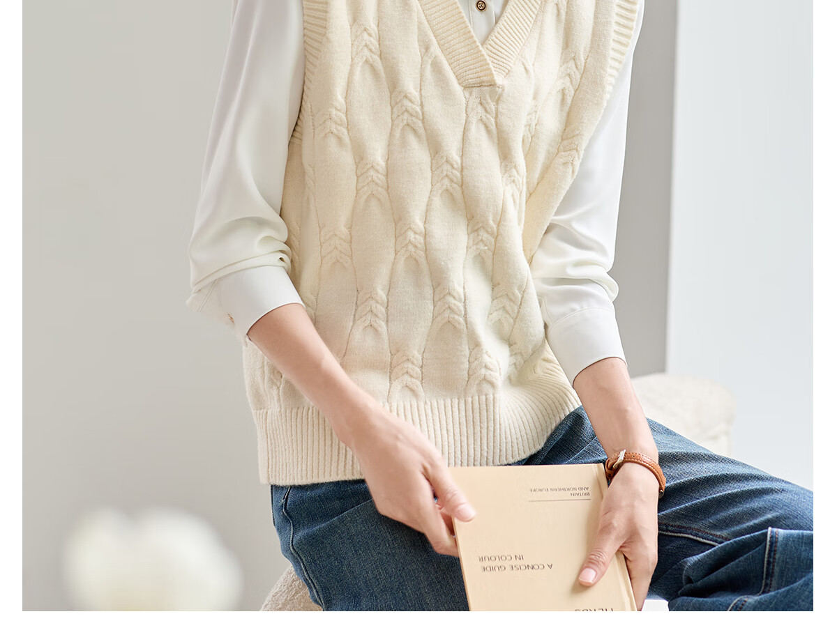 Chushen Women's Fashion V-Neck Layered Knitwear Versatile Solid Color Knit Vest Sweater S143Z5001 8