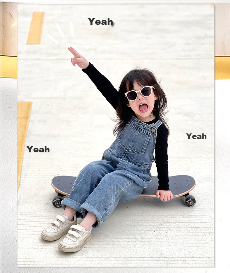 HEAD Children's Skateboard for Beginners, Four-Wheel Light-Up Double-Warped Skateboard for Boys And Girls Aged 3-9, Professional Entry-Level Skateboard, Magic Planet 6