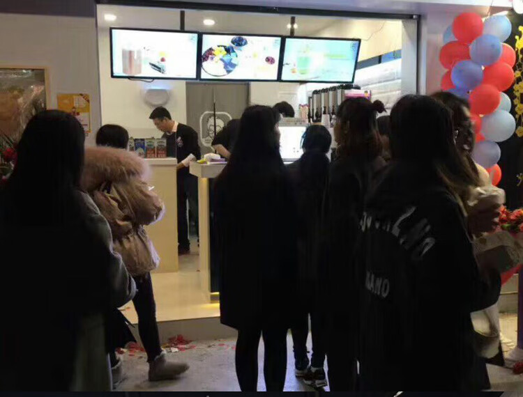Yizhigu TV Multi-Screen Mount, Compatible with 32/40/43 Inch, Universal Double-Double Dual-Rod Ceiling Mount, Customizable Hanging Bracket for Bubble Tea Shops, Supermarkets, And Airports 4