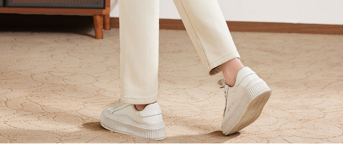 PinCai Women's Jeans, Spring And Autumn White High-Waisted Slimming Heightening Versatile Casual Trousers P143N1010 48