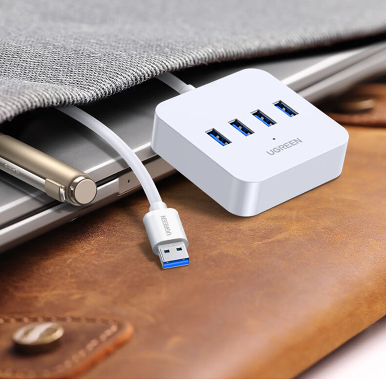 UGREEN USB 3.0 Hub, Multi-Port Splitter, High-Speed 4-Port Expansion Dock, HUB Concentrator, Laptop And Desktop Converter Adapter Extension Cable 18