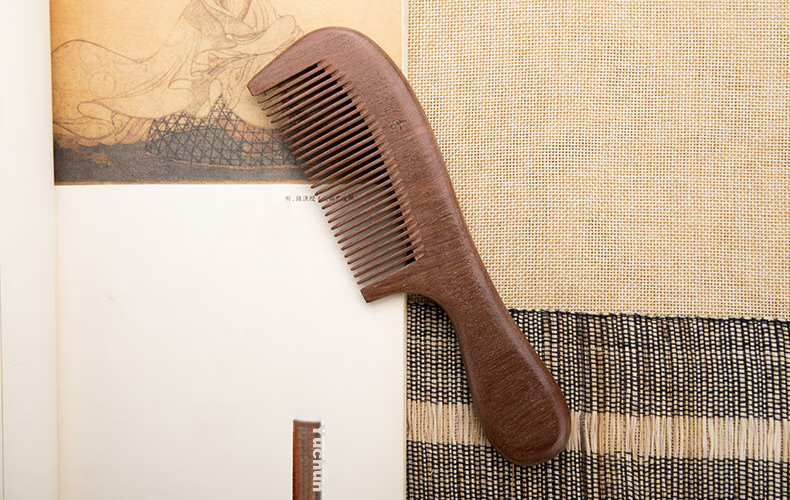 Ziyunshuxiang Colored Ebony Wood Comb Gift Box, Birthday Present for Girlfriend, Wife, Female Friend, Or Elders, LSF-9 2