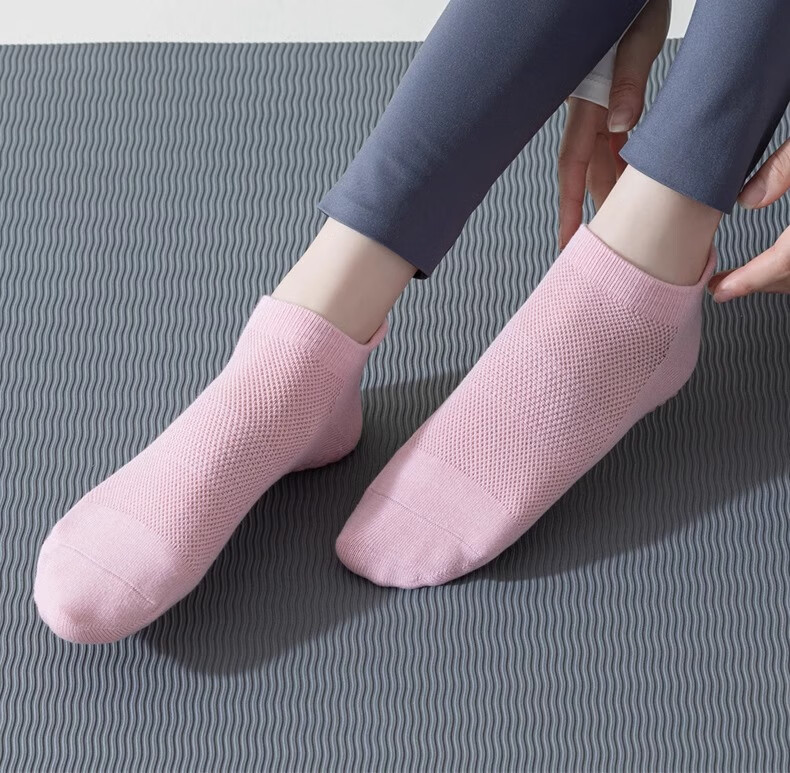 LangSha Professional Yoga Socks for Women, Non-Slip Pilates Socks for Beginners, Specialized Floor Exercise And Dance Socks 25