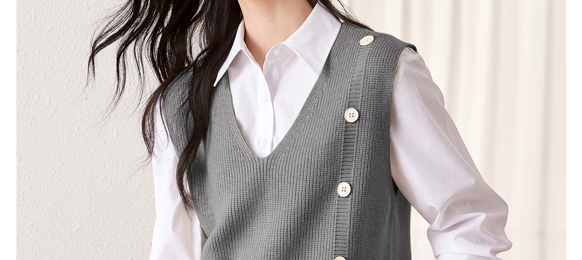 Chushen Spring and Autumn Women's Knitwear Fashion Versatile V-Neck Layered Knit Vest S141Z5023 23