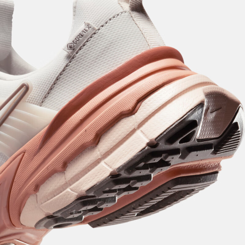 NIKE Women's Casual Shoes V2K RUN, Gore-Tex Winter Waterproof Sports Shoes, FZ2622-003, White And Pink, Size 40 8