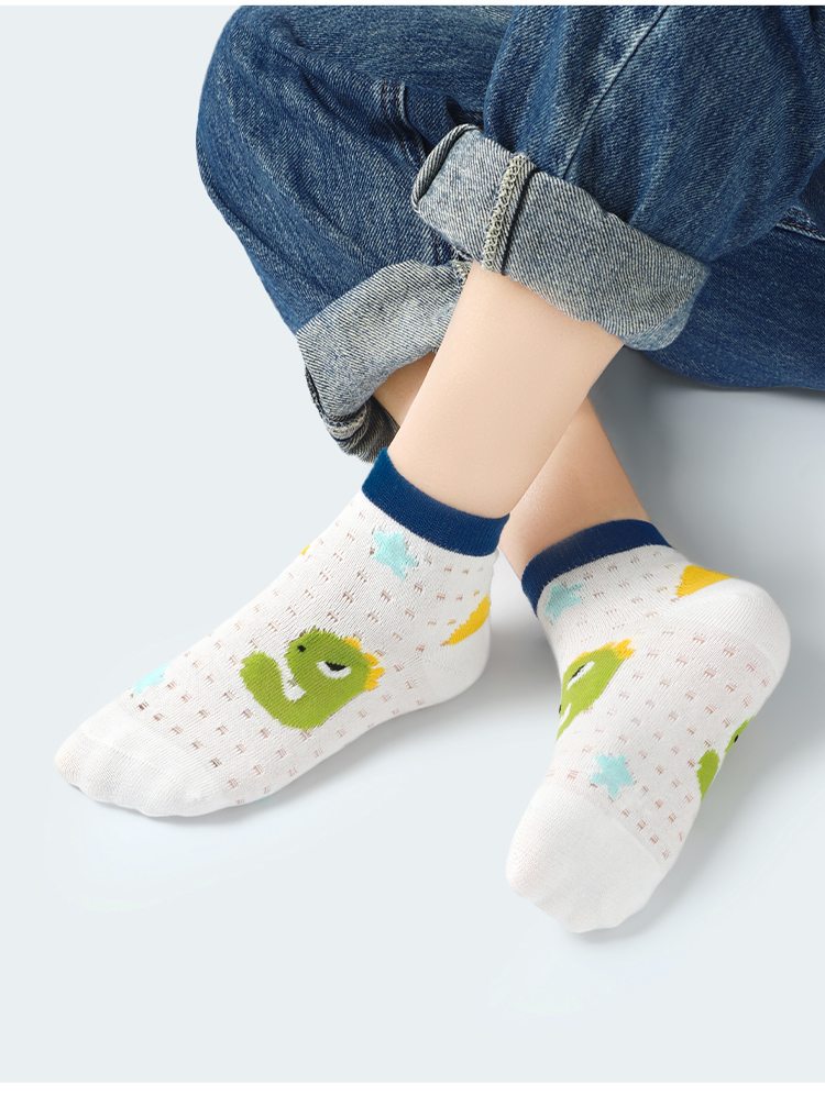 Bingxuemumian Children's Socks for Boys, Summer Thin Krits Socks, Mesh Mid-Calf Cotton Socks, Breathable, for Older Children, Casual Cartoon Short Socks 4