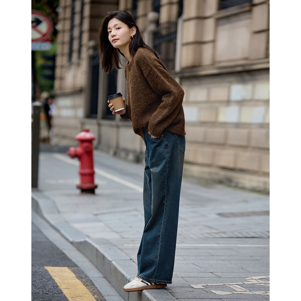 Dme Wilderness Forest Sweater Winter Style Knitted Top Retro Brightening Lazy Round Neck Sweater for Women, Dark Coffee Color, M