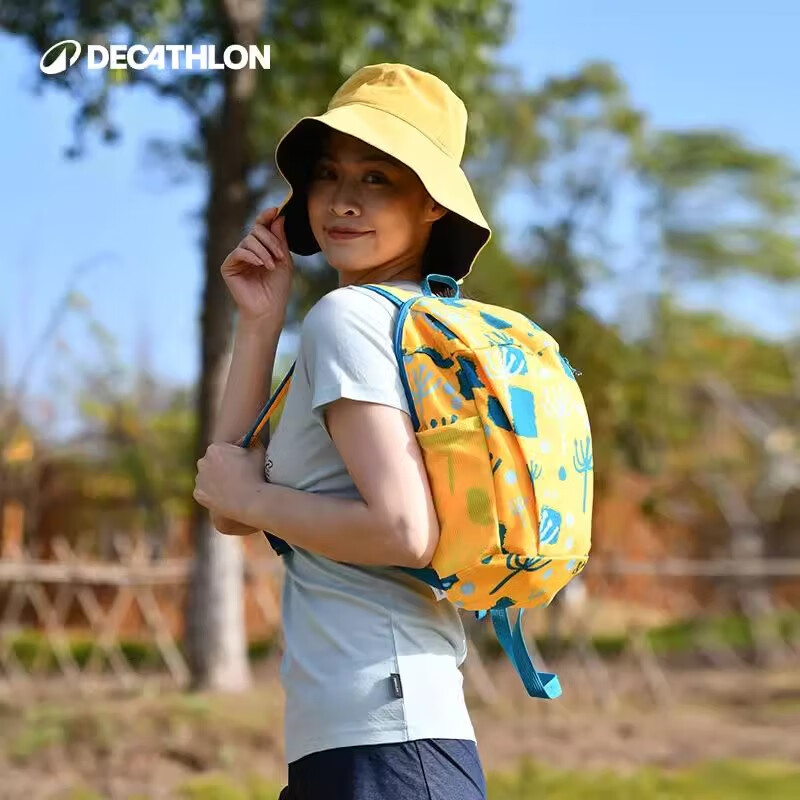 DECATHLON NH120 Outdoor Hiking Backpack, Lightweight And Comfortable Schoolbag for Students And Children, Large Capacity 10L-5475281