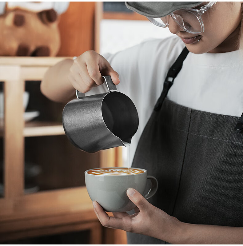 MHW-3BOMBER High-Performance GT Latte Art Machine, Professional Barista Italian Milk Foam Art Cup, Innovative U-Shaped Spout 20