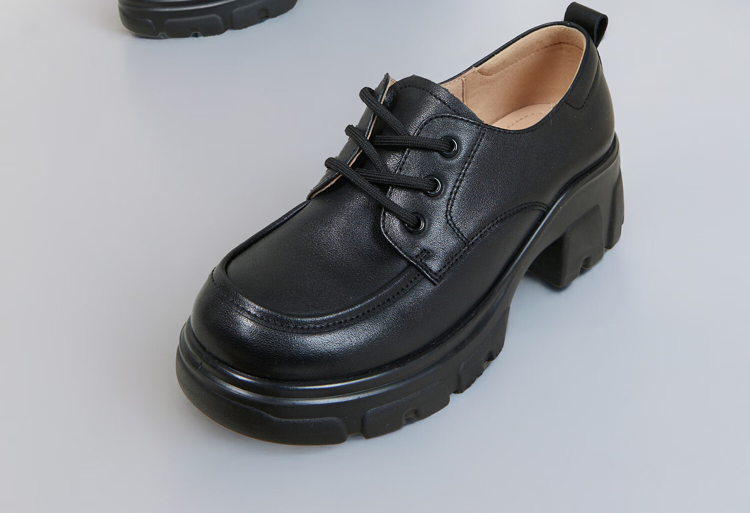 COMELY Thick-Soled Leather Shoes for Women, Spring New Style Cowhide Lace-Up Fashionable Versatile British Deep-Mouth Flats, Black, Size 39 2