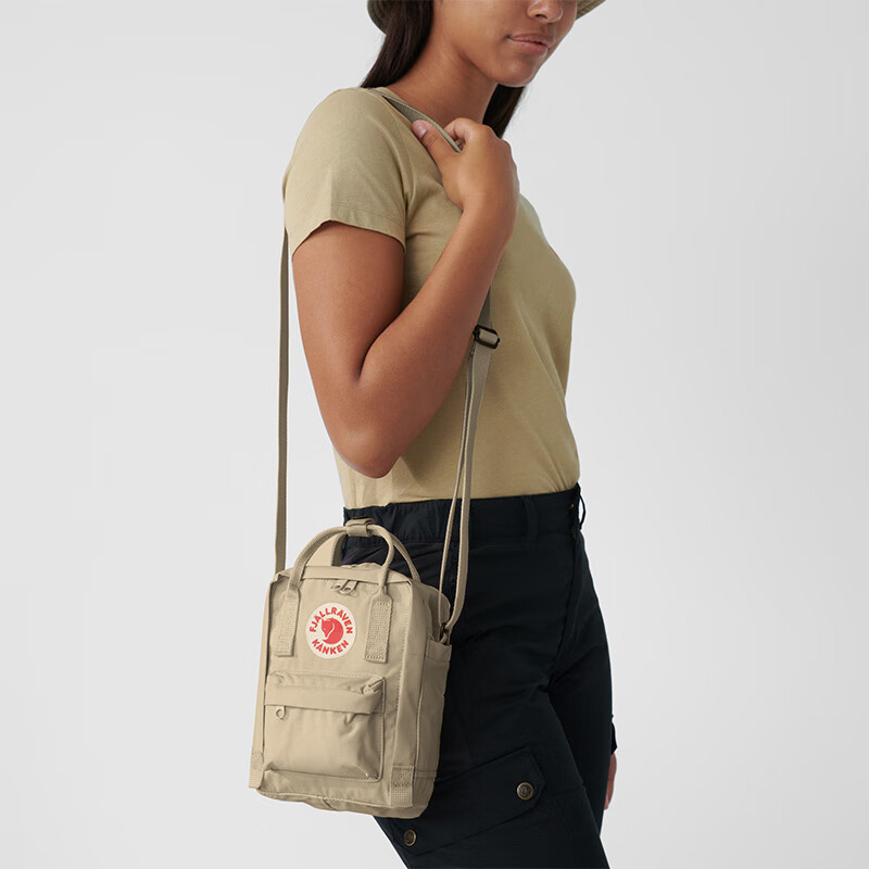 FJALLRAVEN Crossbody Bag for Men, Streetwear Shoulder Bag for Women, School Bag, 23797-118 Stone Color, 2.5L