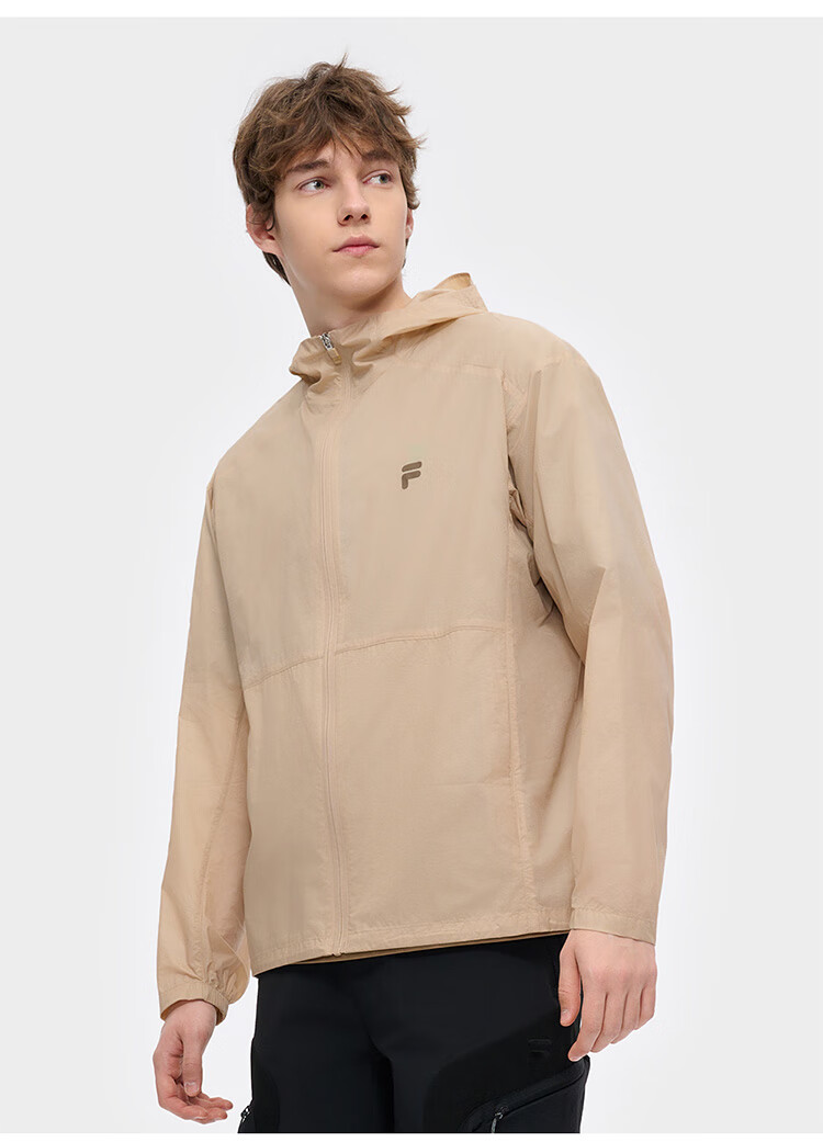 FILAFUSION FILA Trendy Woven Jacket for Men, Summer Fashion Casual Sun Protection Hooded Top 31