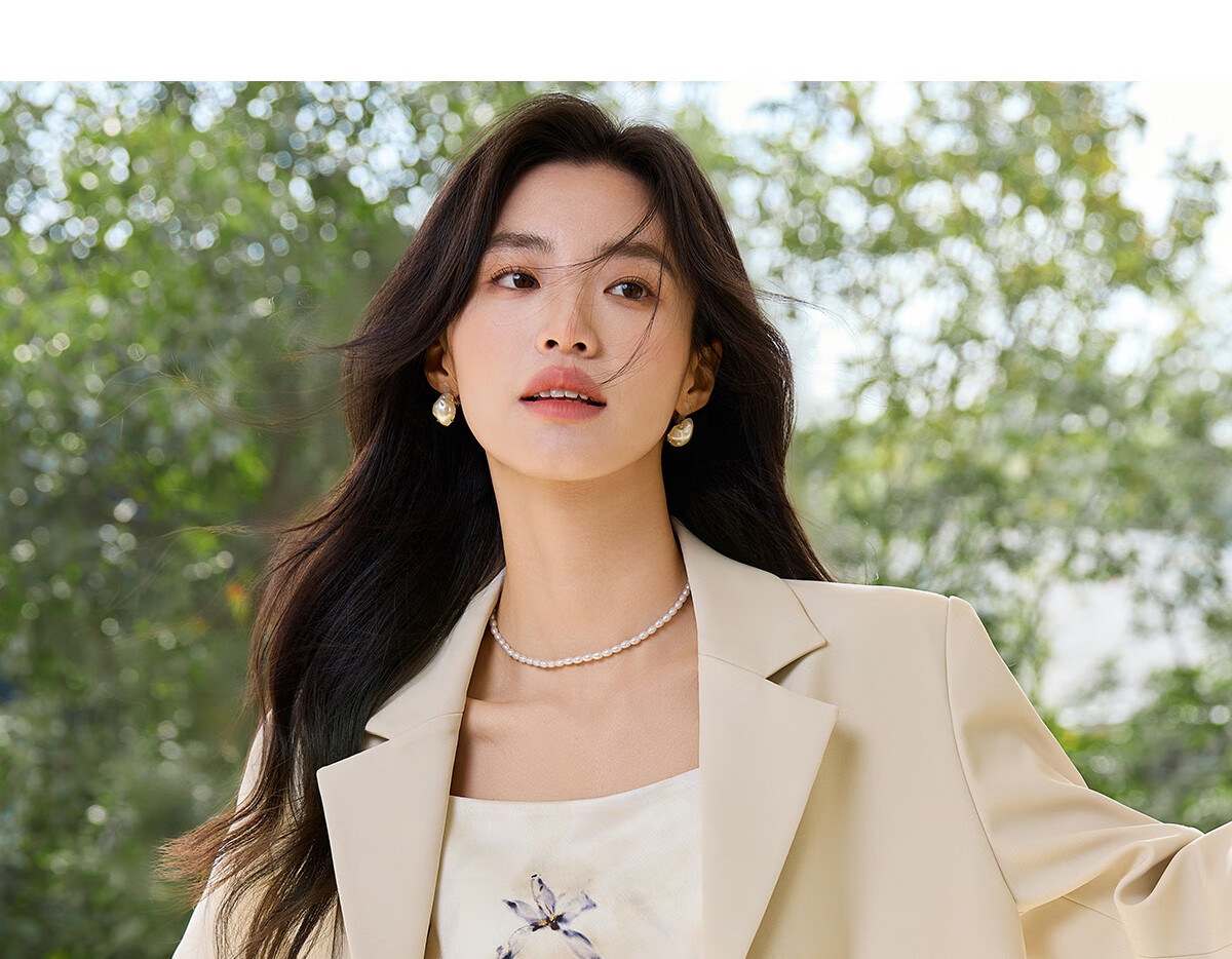 Taxiang Short Blazer Jacket for Women, Spring And Autumn High-End Style, Elegant Women's Suit Jacket Cardigan Top T51D035 10