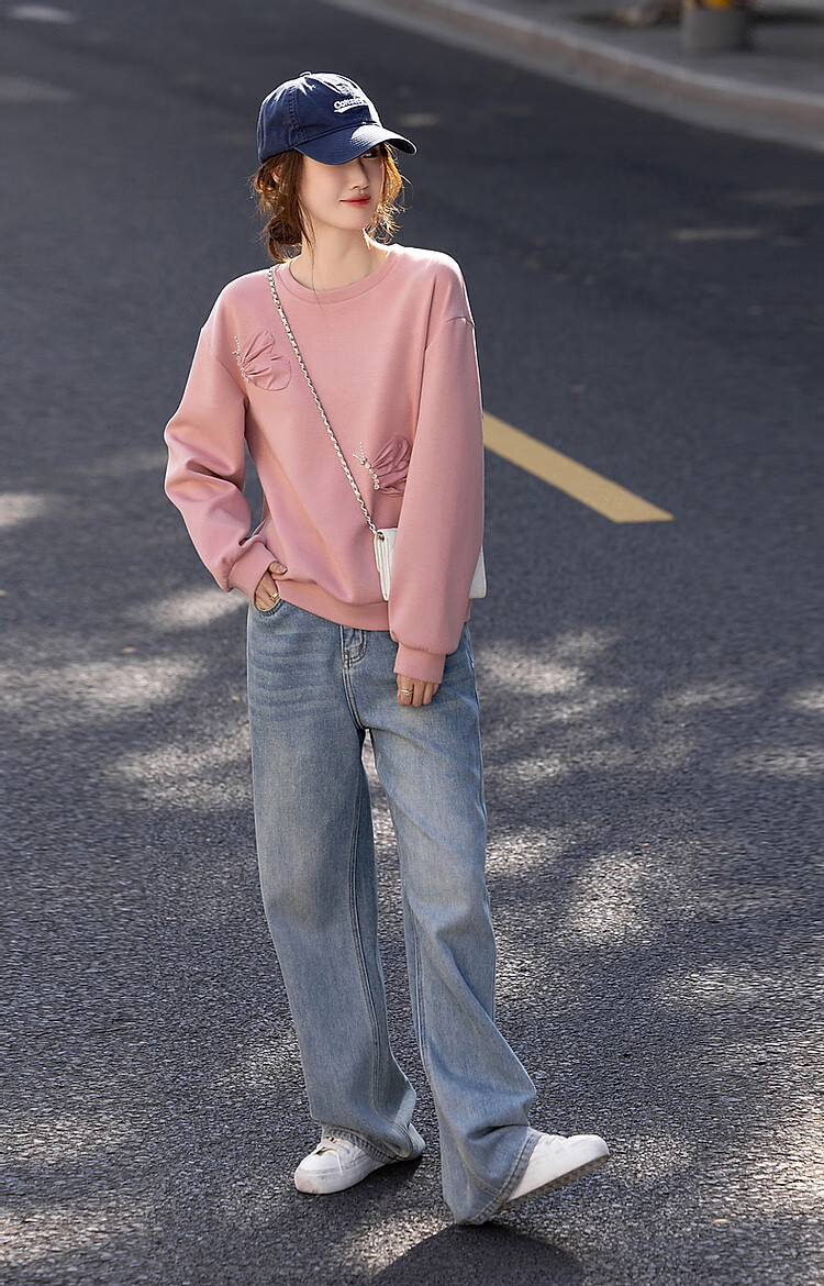 DME 350G Air Layer Spring 3D Butterfly Patch Beaded Loose Fit Flesh-Hiding Women's Sweatshirt 9