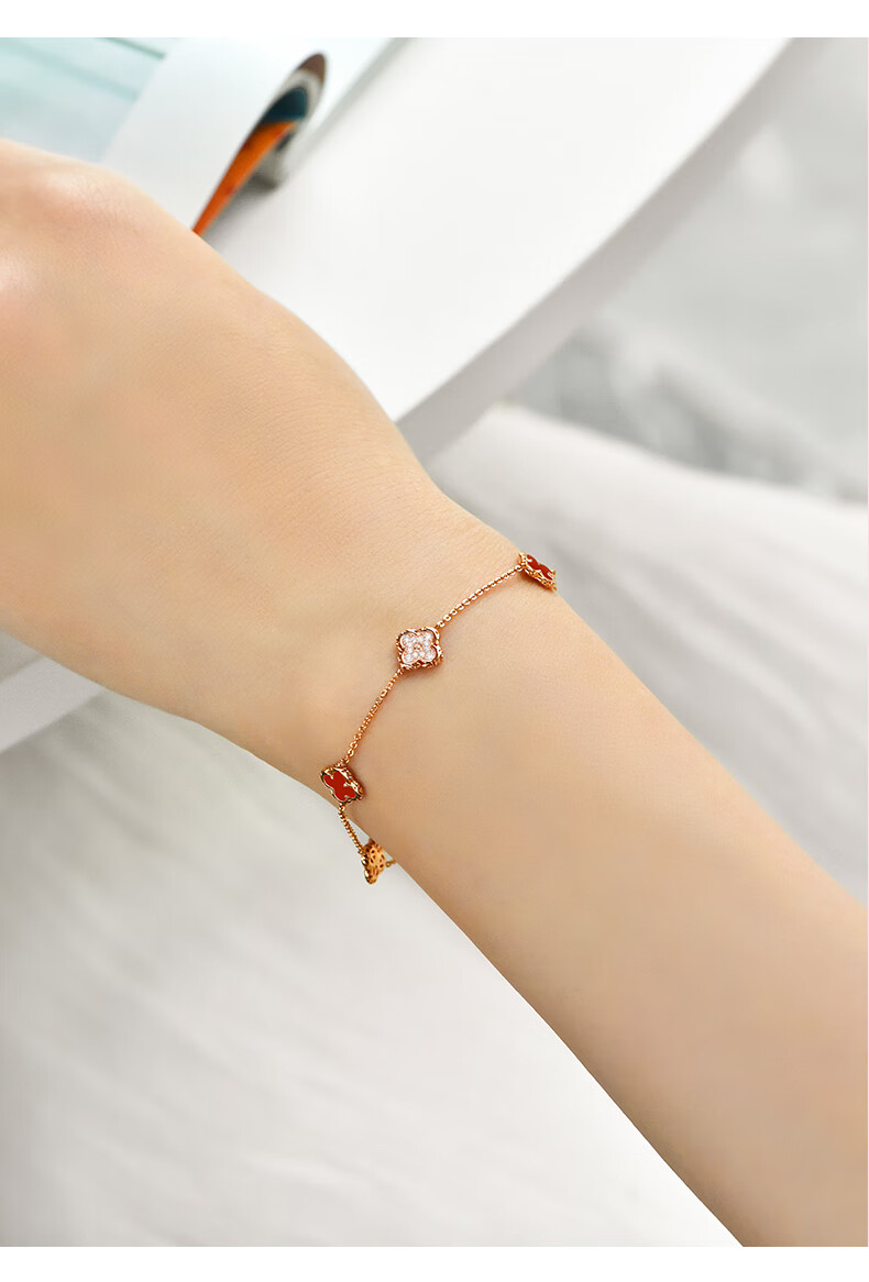 Aideyueding Flashing Four-Leaf Clover Bracelet for Women, Luxury High-End Fashion Jewelry, Birthday Gift for Girlfriend Or Wife, Anniversary Present 1