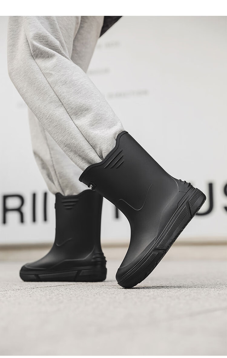 GUOLUOFEI Stylish Mid-Calf Rain Boots for Men, Thickened Sole Waterproof Non-Slip Fishing And Food Delivery Rubber Shoes, Rice Dumpling Color, Size 39 4