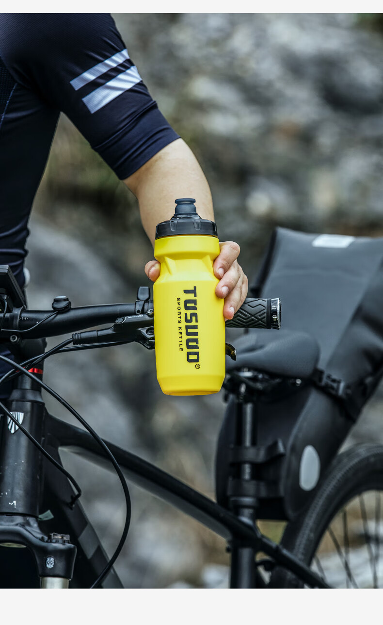Tasiduizhang Mountain Bike Water Bottle, Large Capacity Outdoor Sports Squeeze Bottle for Cycling, White 9