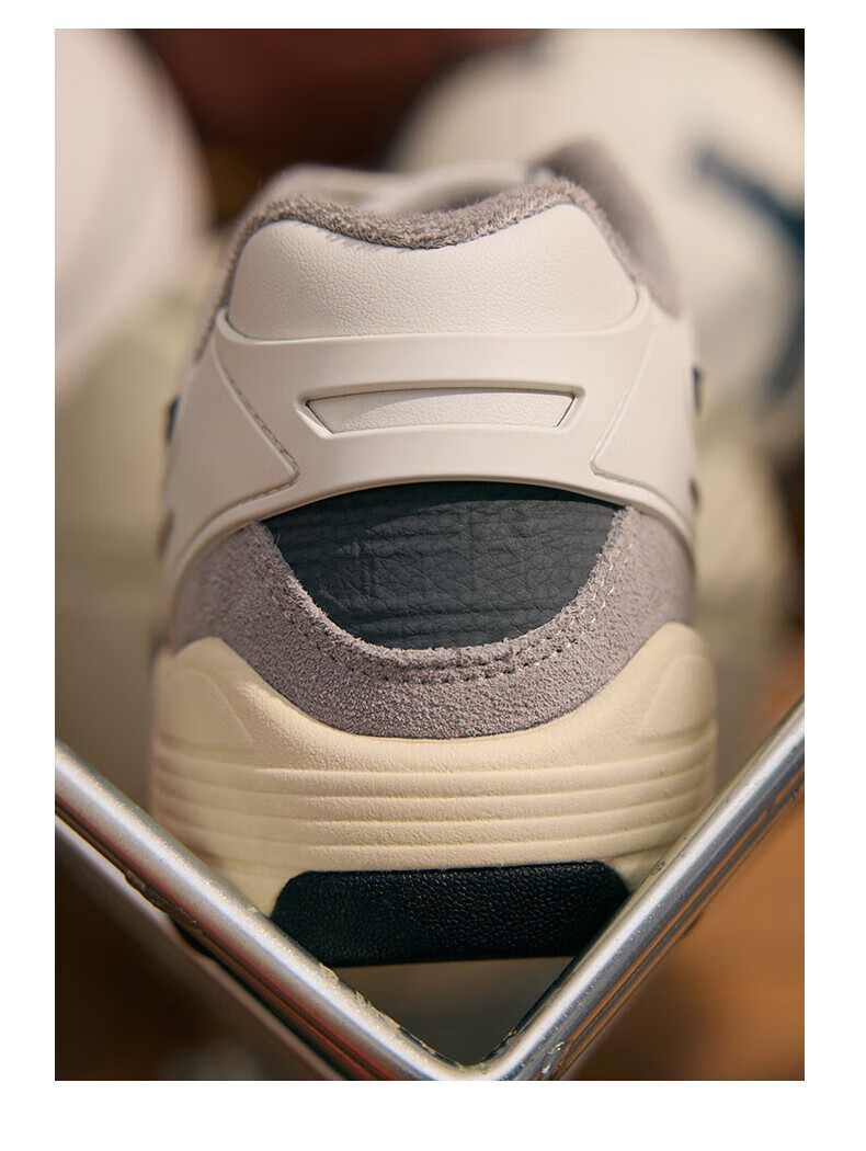 Diadora Men's And Women's Low-Top Casual Sneakers B.Action, Snowflake Gray/Air Gray/Iron Gray, Size 39 8