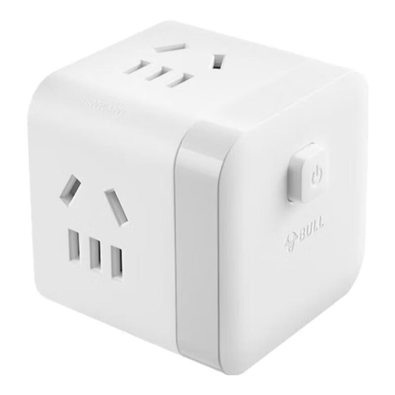 BULL Cube Power Strip, Three-Prong Adapter/power Strip/extension Cord/surge Protector, 3 Outlets with Master Switch, 1.5 Meters Long, GNV-M103, White
