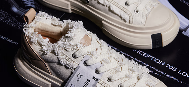 Smilerepublic [Xu Yiyang's Choice] 70S Classic Black/white Low-Top Canvas Shoes, Black, Size 38 13