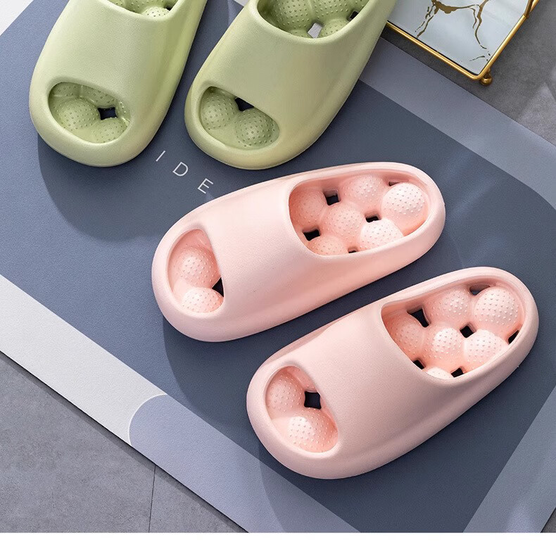 GUOLUOFEI Bathroom Leak-Proof Slippers, Summer Indoor Shower Non-Slip Squishy Hollow Massage Slippers, Green, Size 35-36 9