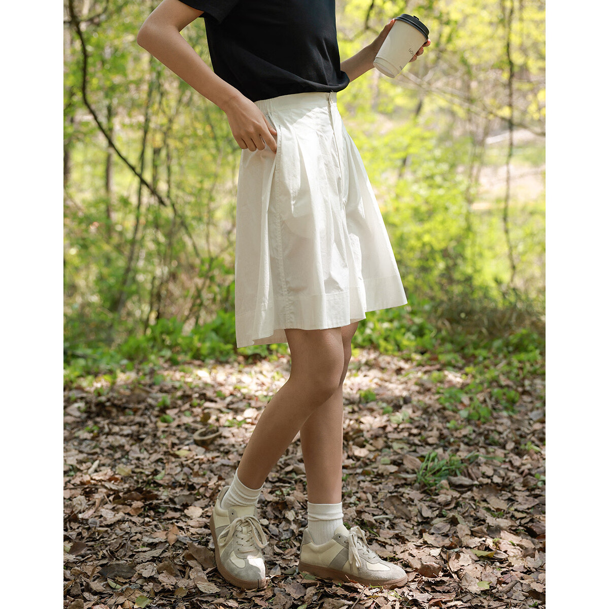 Dme [Comfortable Casual Wide-Leg Shorts] Summer Single-Button Half-Elastic Wide-Leg Pants Knee-Length Shorts for Wome