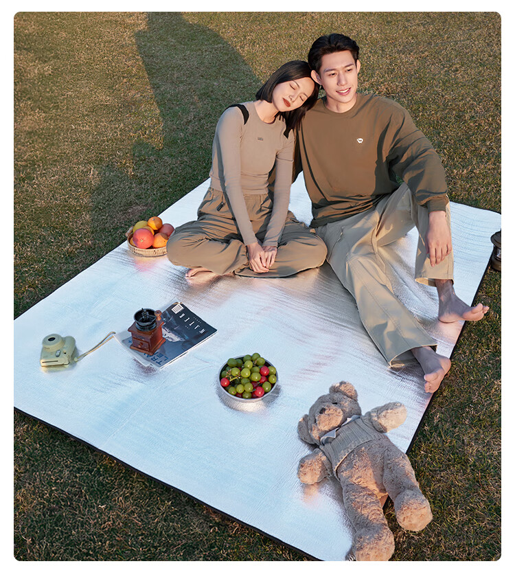 JD Original Colored Film Moisture-Proof Mat, Outdoor Picnic Mat, Grass Tent Moisture-Proof Ground Mat, Yellow And White Checkered Pattern, 150*200cm 14