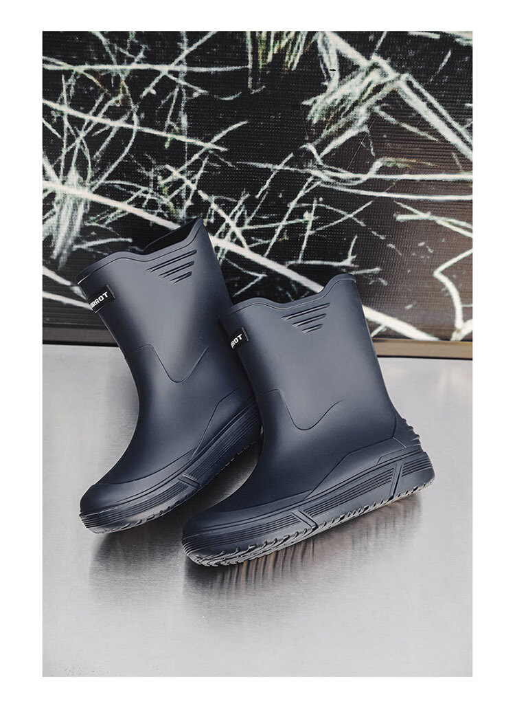 GUOLUOFEI Stylish Mid-Calf Rain Boots for Men, Thickened Sole Waterproof Non-Slip Fishing And Food Delivery Rubber Shoes, Rice Dumpling Color, Size 39 3