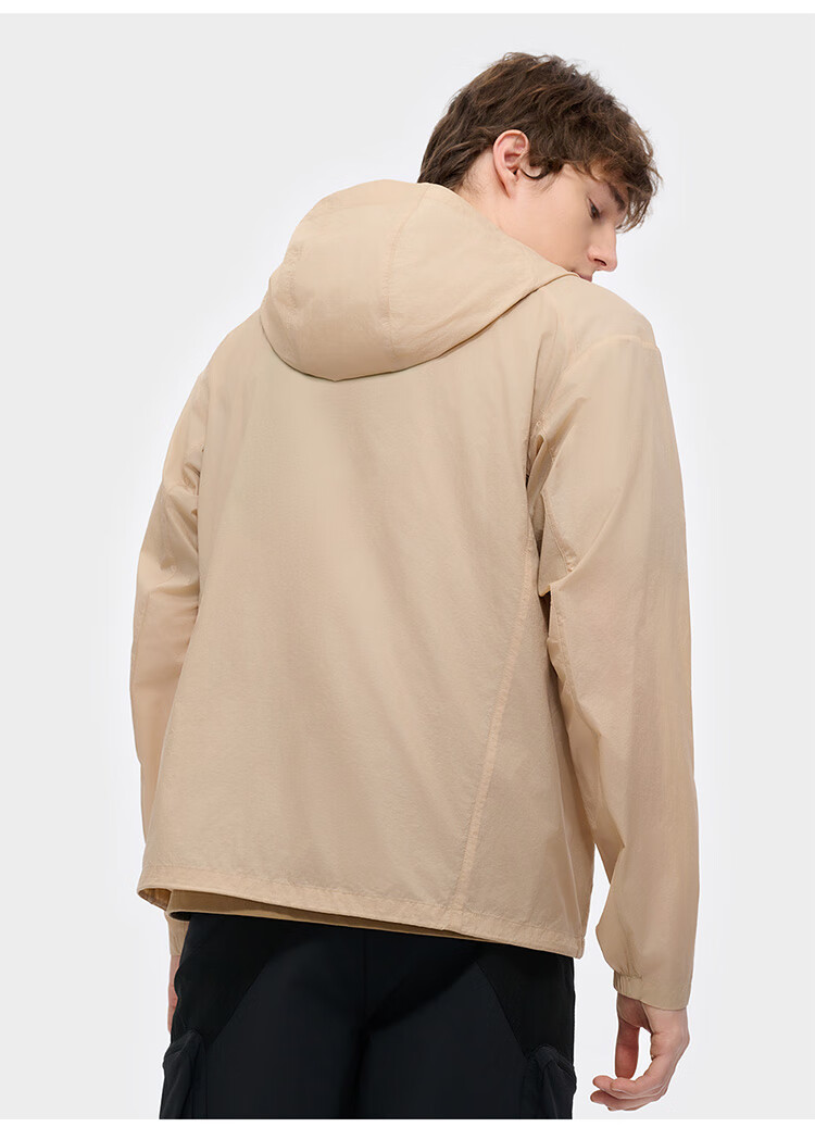 FILAFUSION FILA Trendy Woven Jacket for Men, Summer Fashion Casual Sun Protection Hooded Top 30