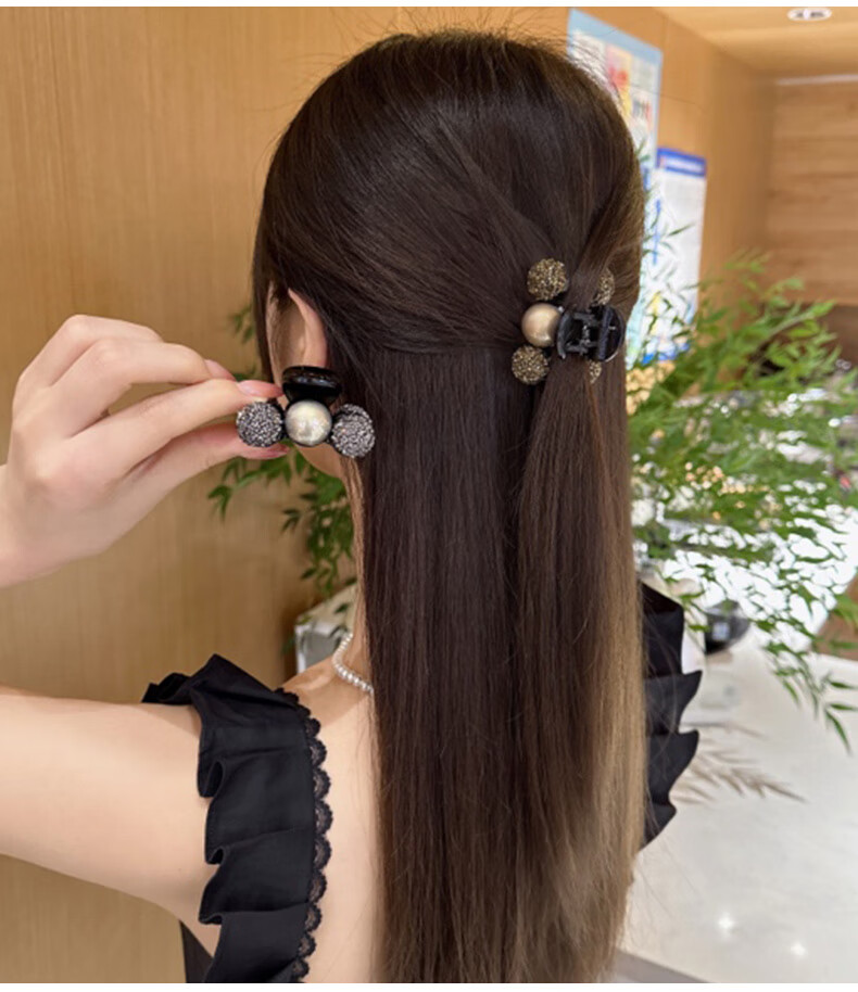 Huangjiama Hair Clip for Women, Back of Head Claw Clip, Elegant Small Hairpin, Stylish Hair Accessory, Silver Color 6