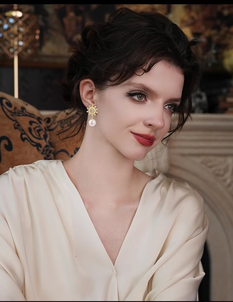 Eternelle French Eternal Snow Flower Gift Earrings, Luxury Design, High-End Exquisite Baroque Pearl Ear Jewelry 4