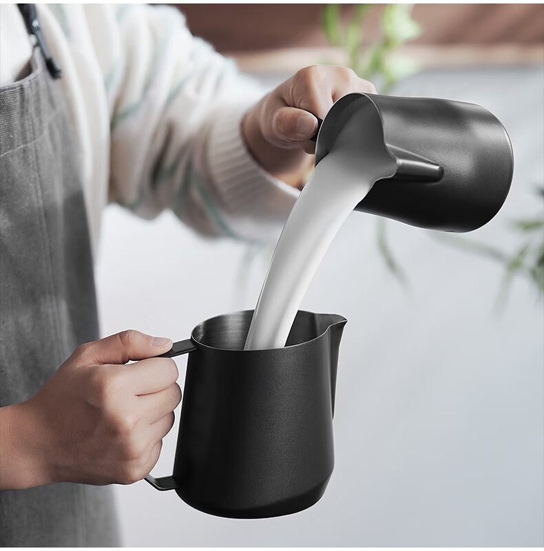 MHW-3BOMBER High-Performance GT Latte Art Machine, Professional Barista Italian Milk Foam Art Cup, Innovative U-Shaped Spout 16