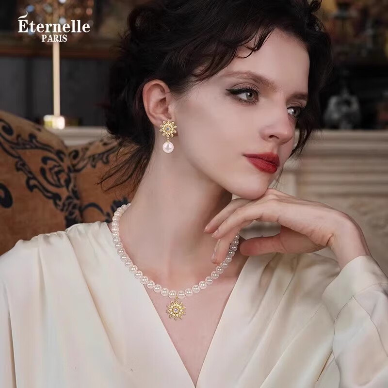 Eternelle French Eternal Snow Flower Gift Earrings, Luxury Design, High-End Exquisite Baroque Pearl Ear Jewelry