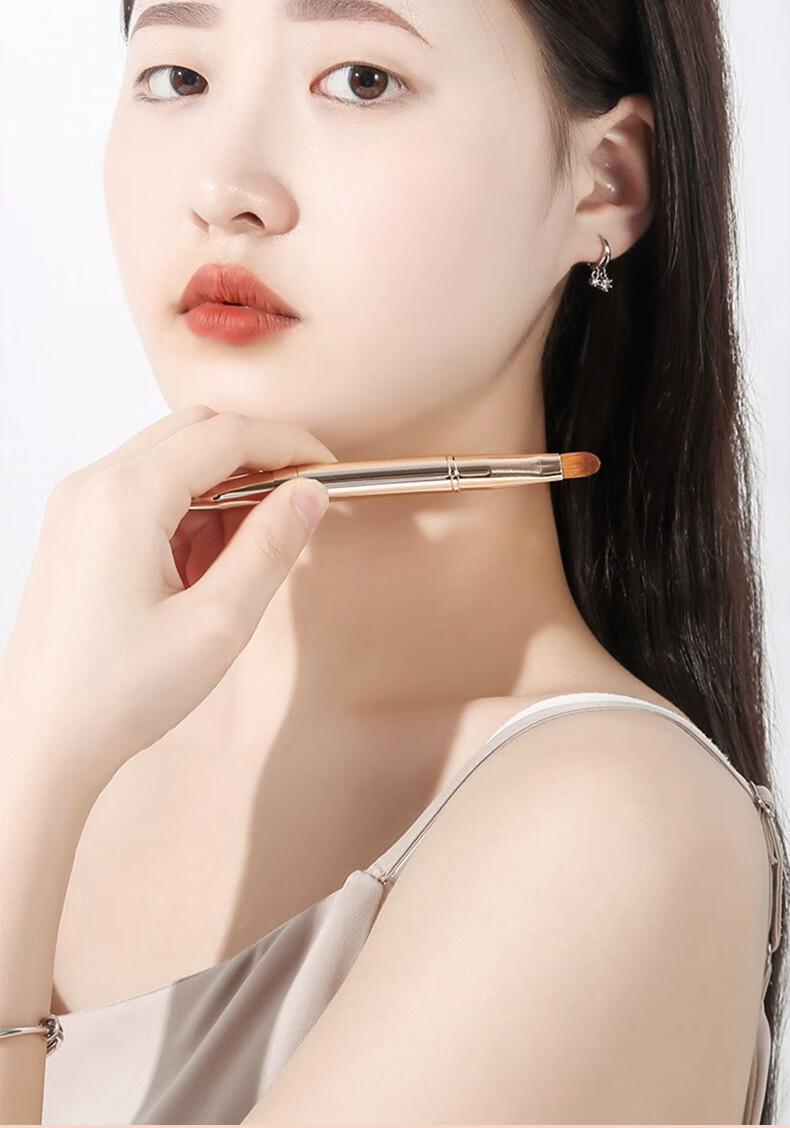 Chense Double-Ended Retractable Lip Brush (Gold) Portable Lip Liner and Concealer Brush with Cap 4