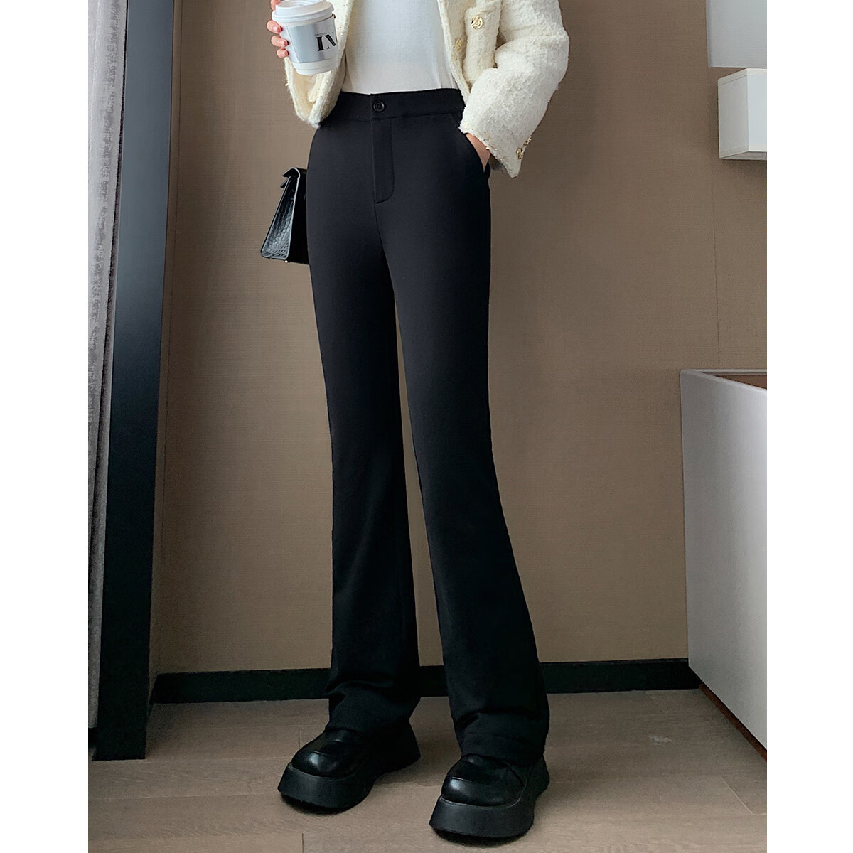 DME Warm Capture Winter Lightweight Insulation Cold-Proof 90% Duck Down Filling Versatile Women's Flared down Pants, Carbon Black, Size L