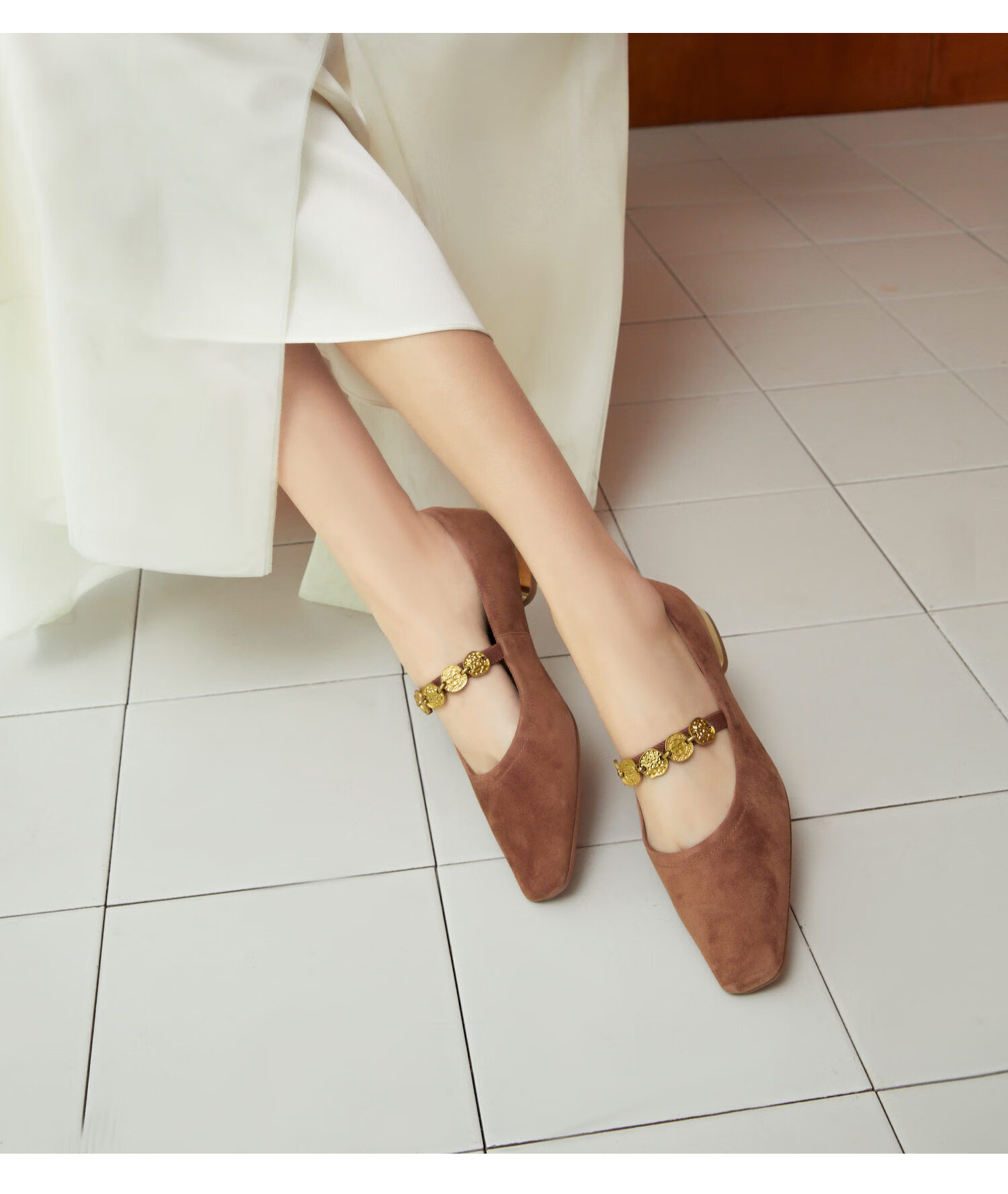 COMELY Low-Heel Mary Jane Shoes for Women, Spring New Style Retro Gold Coin Square Toe Multi-Bead Shoes, Sheepskin Velvet Shoes, Brown, Size 34 8