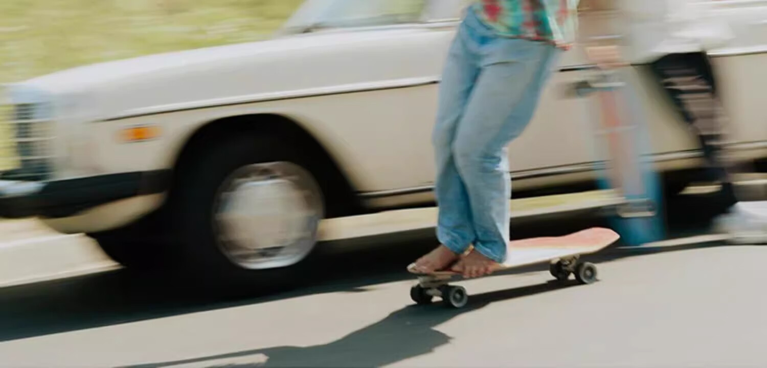Carver Land Surfboard [Gift Box Edition] Taylor Knox Signature "Red Feather" 31.25-inch PU Truck 12