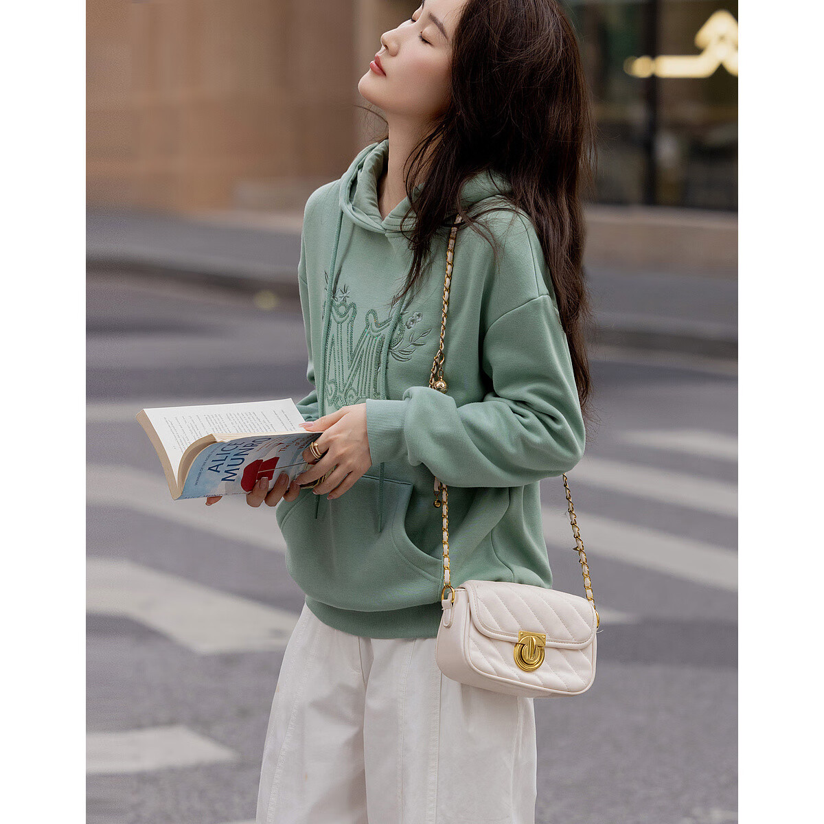 Dme [Embroidered Blossoms] Winter Casual Hooded Fleece-Like Warm Exquisite Tatami Embroidered Loose Sweatshirt Women's Top