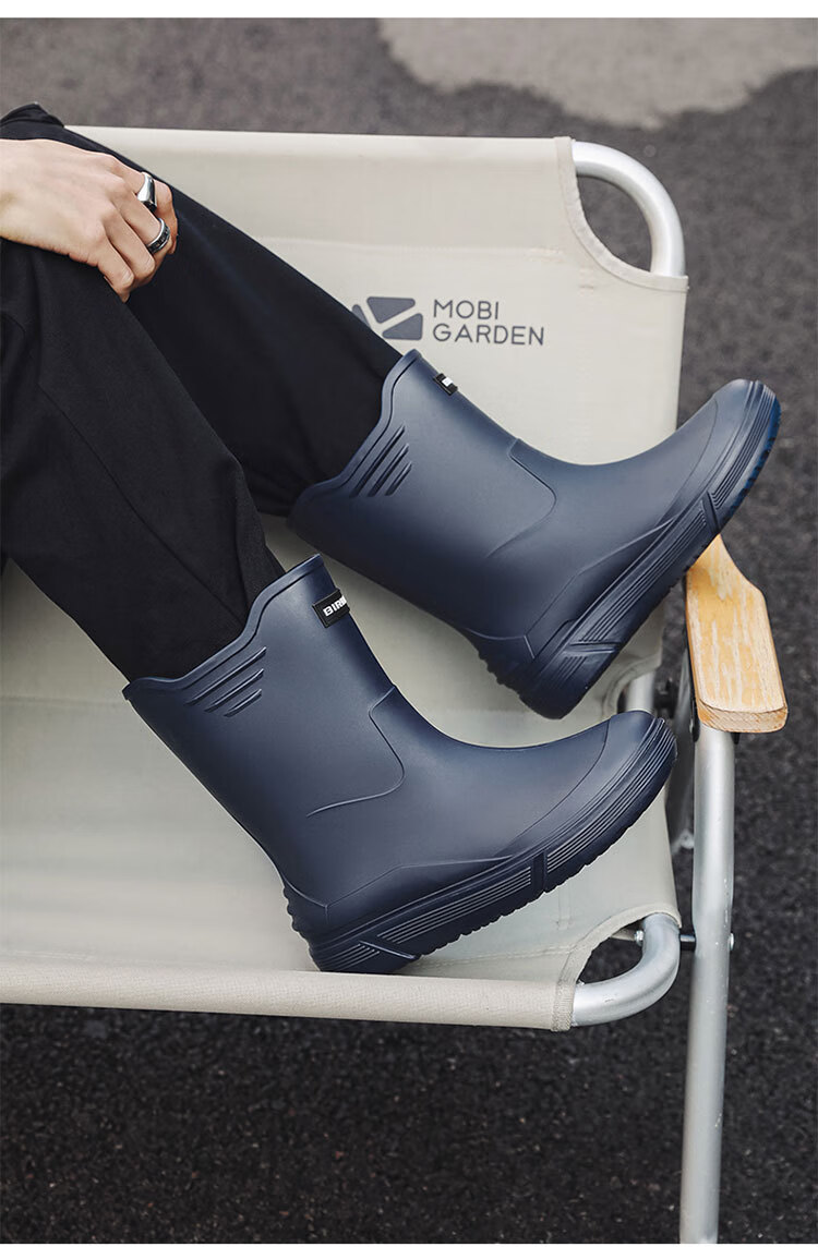 GUOLUOFEI Stylish Mid-Calf Rain Boots for Men, Thickened Sole Waterproof Non-Slip Fishing And Food Delivery Rubber Shoes, Rice Dumpling Color, Size 39 7