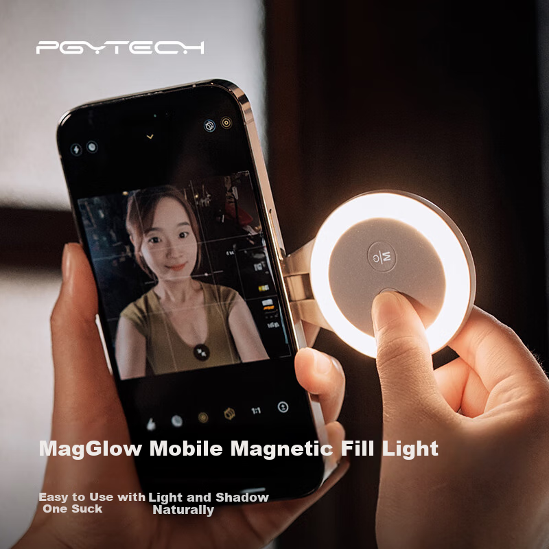 PGYTECH Magnetic Phone Light Magsafe Tri-Color Temperature Fill Light for IPhone 17, Photography Light for Selfies, Live Streaming, Portrait Beauty, Video Recording, Classic Black