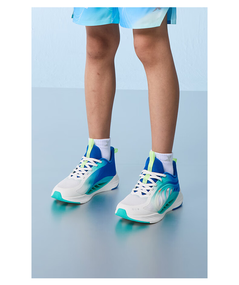 XTEP [Hydrogen Wind 8.0] Children's Running Shoes for Boys, Lace-Up Sneakers, XTEP White/Dragon's Breath Purple/Beijing Blue, Size 40 1