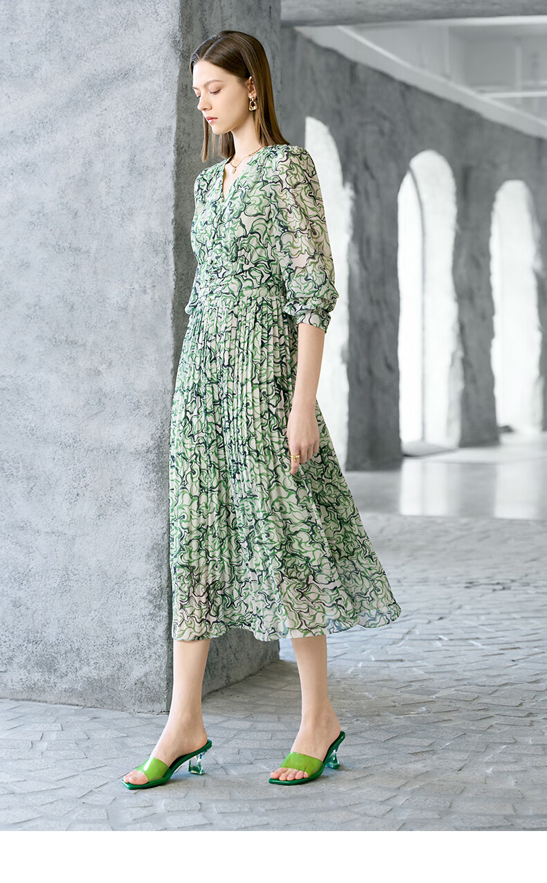 YANYEE Elegant Floral Print A-Line Skirt, 2025 Early Spring, Waist-Cinching Slimming, Commuter Style, V-Neck, Three-Quarter Sleeve Dress, Green Floral Pattern, Size M 4