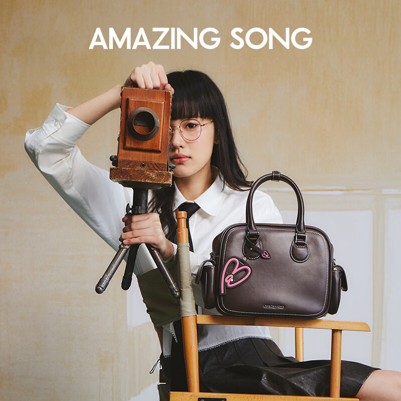 AMAZING SONG Women's Handbag, Toast Bag Medium Size, Cowhide Shoulder Crossbody Bag, High-End Niche Commuter Practical Ins Style Tote Bag Gift