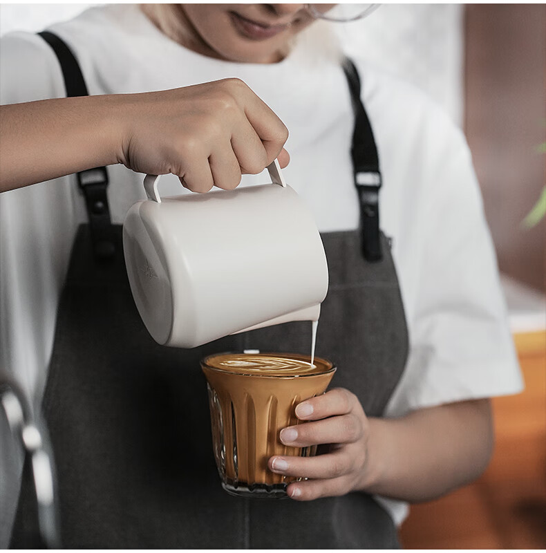 MHW-3BOMBER High-Performance GT Latte Art Machine, Professional Barista Italian Milk Foam Art Cup, Innovative U-Shaped Spout 28