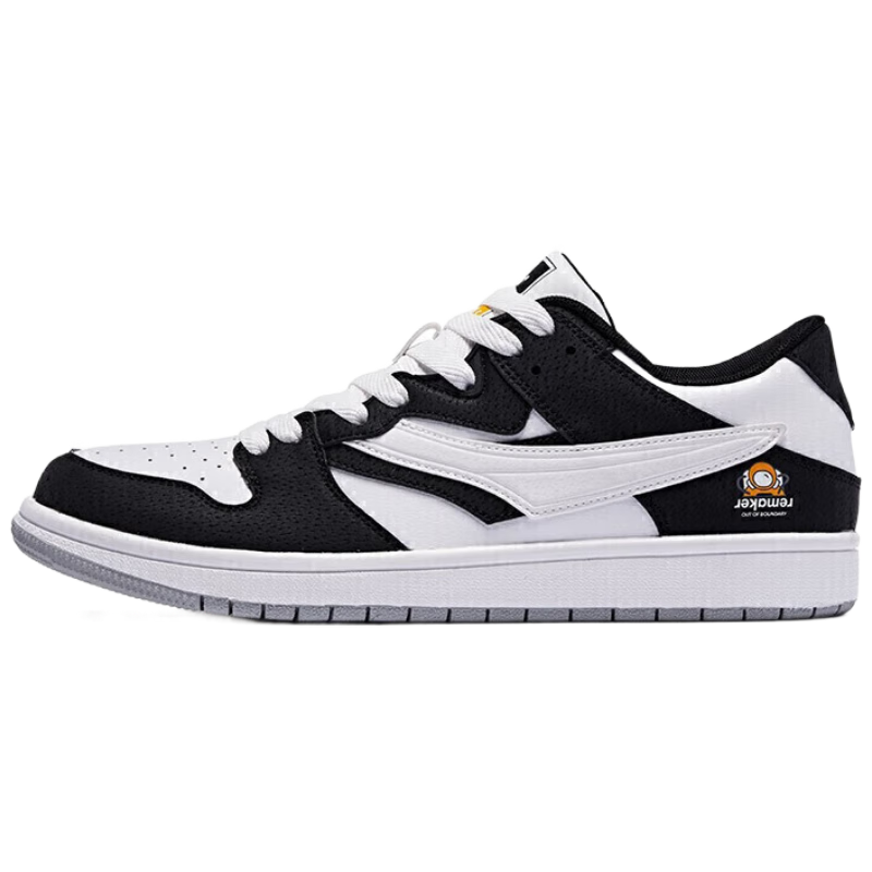QIAODAN Men's Skateboard Shoes, Summer Low-Top Panda Trendy Versatile Non-Slip Casual Sneakers