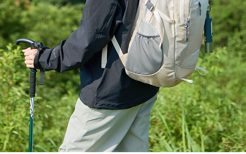 CAMEL Outdoor Sports Backpack for Men And Women, Hiking Travel Casual Waterproof Rucksack A1W3AZ104A Light Khaki 10